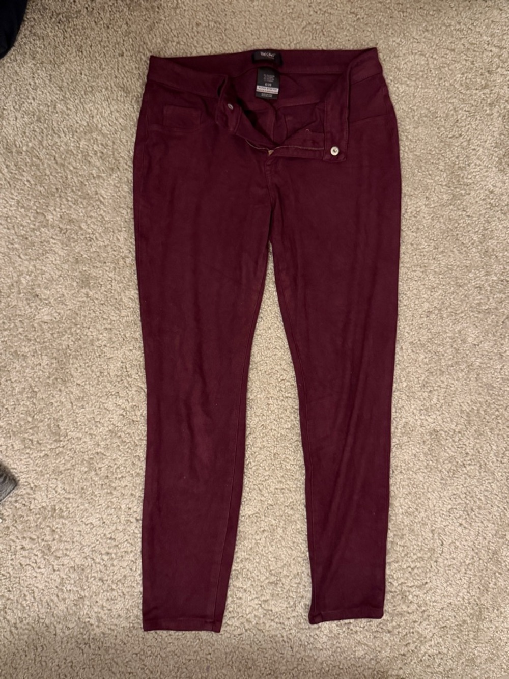 Velvety Burgundy Stretch Pants - Skiny Fit